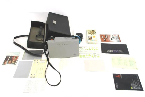 Polaroid 230 Land Camera w/ Flashbulbs Timer Filters Bag Strap
