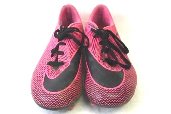 Nike Kids Bravata II FG Soccer Cleats Pink/Black 6Y