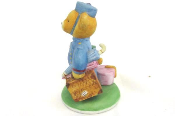 1986 FRANKLIN MINT Hotel Teddington Bears Porcelain Bellhop Max Figurine