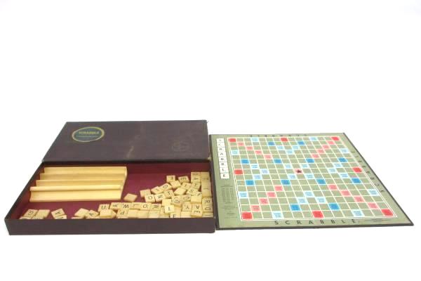 Vintage Scrabble Crossword Game - Selchow & Righter