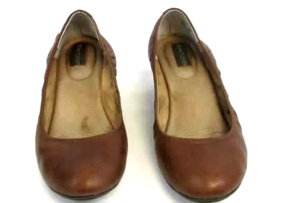 ADAM TUCKER Ritz Women's Brown Leather Low Wedges Sz 8M w/ Original Box