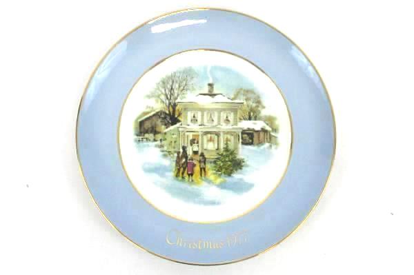 Lot of 6 Avon Christmas Plates By Enoch Wedgwood 1977 - 1982 w/ Boxes