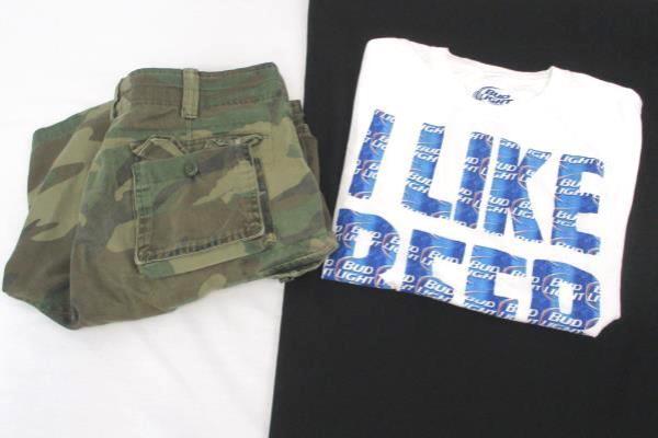 Men's Outfit Lot of 2 Camouflage Shorts and Bud Light T-Shirt Size Small