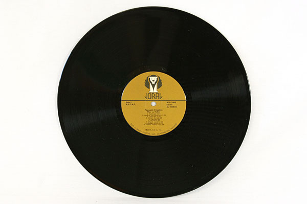 PEACEABLE KINGDOM Mary Lu Walker Album and Cover 1978