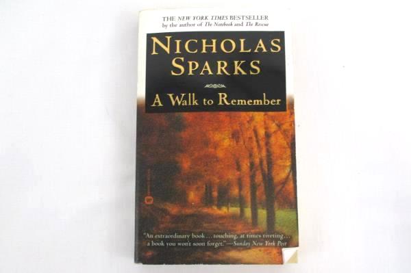Lot of 5 Romance Fiction Novels Books Nicholas Sparks Gayle Forman