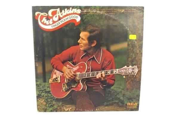 Chet Atkins Finger Pickin' Good 1972 12 Inch Vinyl 33 RPM LP Record Country