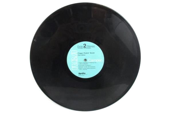 Chet Atkins Finger Pickin' Good 1972 12 Inch Vinyl 33 RPM LP Record Country