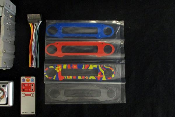 JVC CD Reciever KD-Sc800 with Instructions and Flame Cover Wire Remote