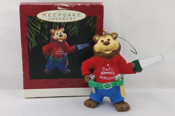 Vintage Hallmark Keepsake Ornament "Dad's Workshop" Teddy Bear 1993