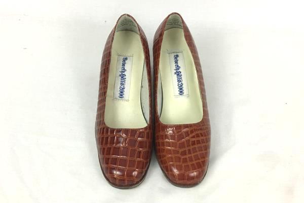Beverly Hills 2000 Women's Blood Orange Heels Size 6.5