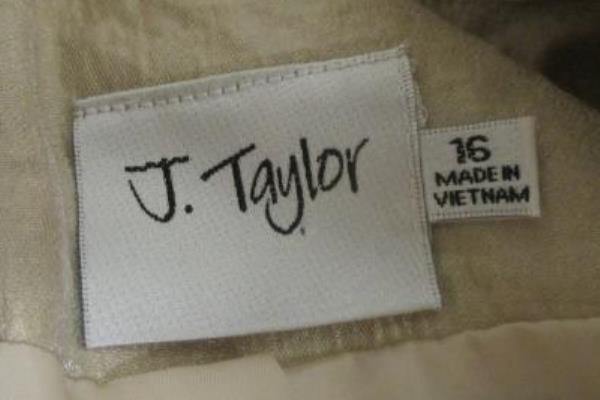 Jacket By J. Taylor Ruffled & Metallic Cream With Lace Detailing Women's Size 16