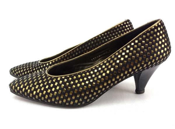 Vtg 80s / 90s Saks Fifth Ave Low Heels Black Suede / Gold Basket Weave Sz 7.5 B