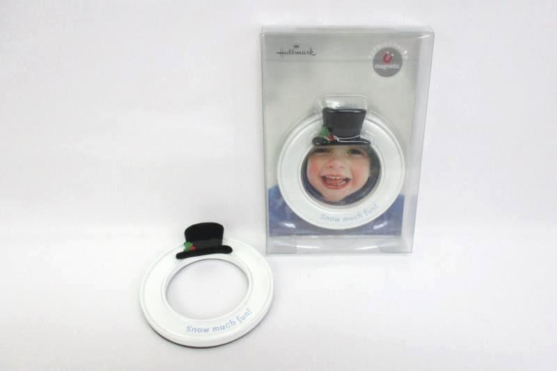 Lot of 2 Hallmark Snow Much Fun Magnetic Snowman Refrigerator Picture Frames