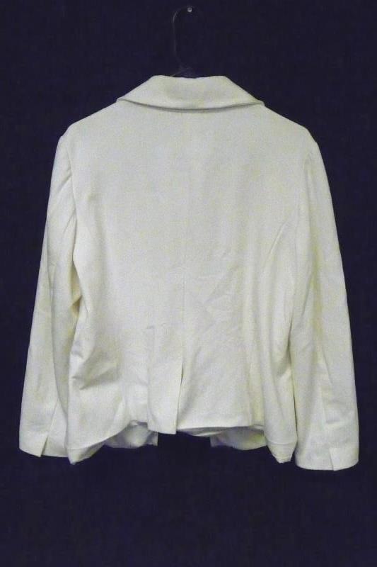 NWT Chico's Women’s Off White Black Zipper Front Career Jacket Blazer Size 2