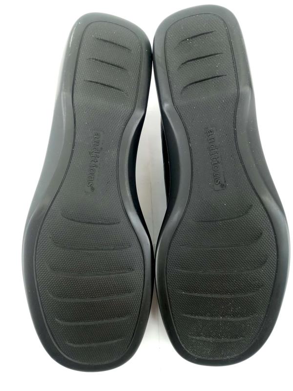 AUDITIONS "Gina" Slip On Shoes Loafers Black Leather Saddle Stitch Sz 8 NIB