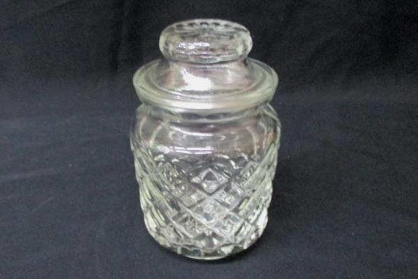 Set of 2 Small Diamond Pattern Vintage Clear Jars w/ Lids 3.75" Tall