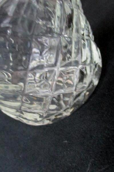 Set of 2 Small Diamond Pattern Vintage Clear Jars w/ Lids 3.75" Tall