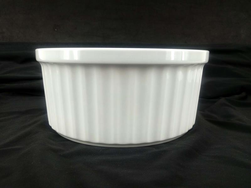 Arabia Finland Uunikokki 8.25" 74oz Souffle Dish Ribbed Off White Round