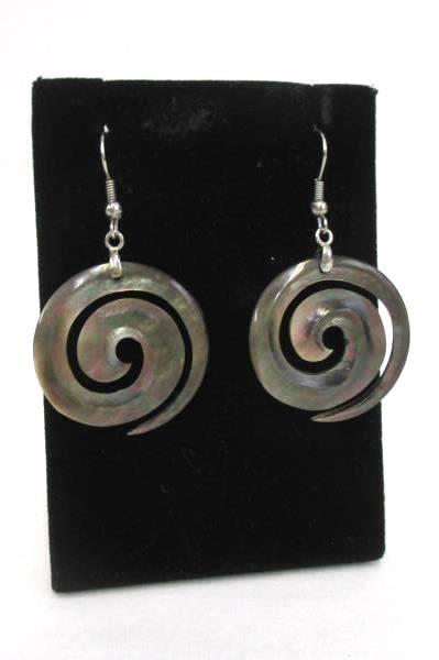 Lot of 2 Seashell Necklaces Plus 2 Pair Shell Dangle Earrings Abalone Spiral