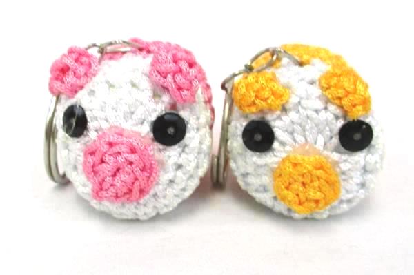 Lot of 6 Crochet Key Chains Little Piggies Red Yellow Orange Pink Blue Baby