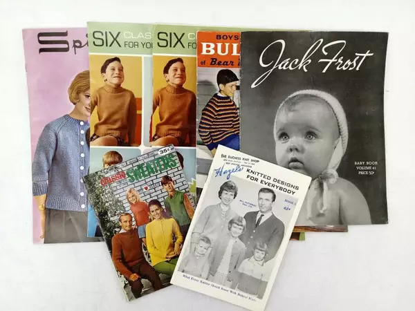Vtg 1950s-60s KNITTING PATTERN LOT of 7pcs Children's & Family Clothing Booklets