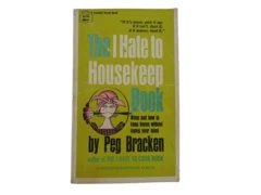 I Hate to Housekeep Book Peg Bracken PB 1962 Fawcett Crest Vintage H Knight