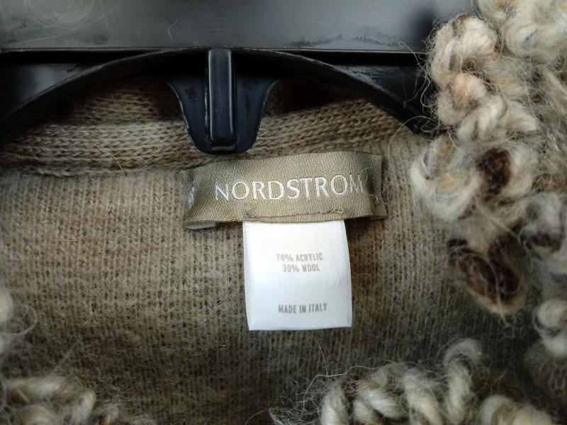 NORDSTROM Wool Blend Cape Shawl Beige Heather Boucle Fringe Made in Italy O/S