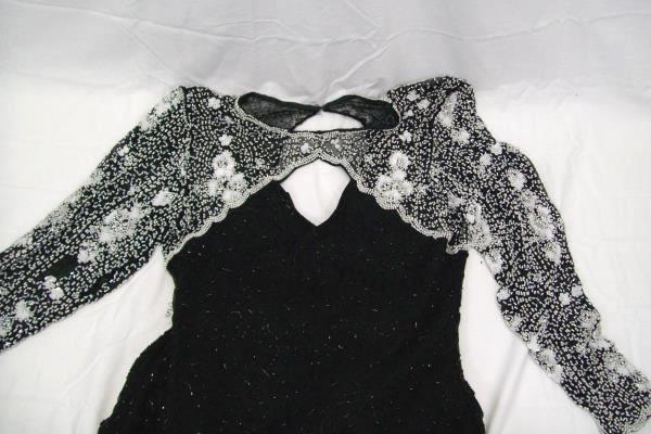 Black White Beaded Formal Holiday Evening Gown Size Small by LAURENCE KOZAR
