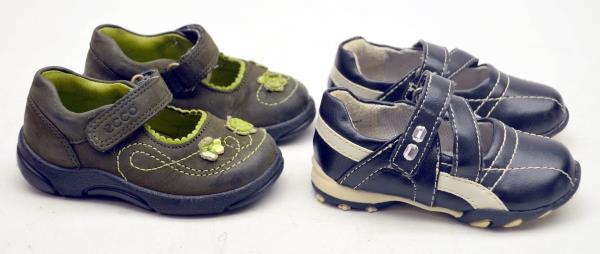 Lot of 2 Size 5 ECCO and CAROLE LITTLE Mary Jane Leather Baby Girls Shoes EUC