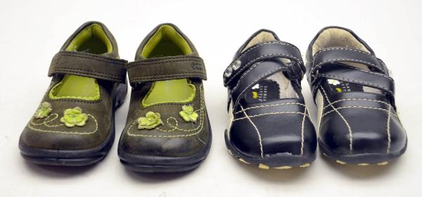 Lot of 2 Size 5 ECCO and CAROLE LITTLE Mary Jane Leather Baby Girls Shoes EUC