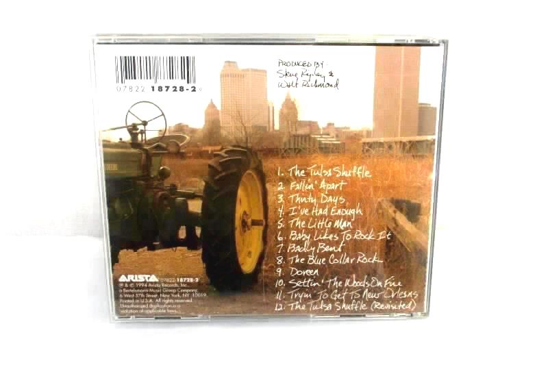 Lot of 3 Country CDs The Tractors Everlast The Vaughan Brothers in Cases