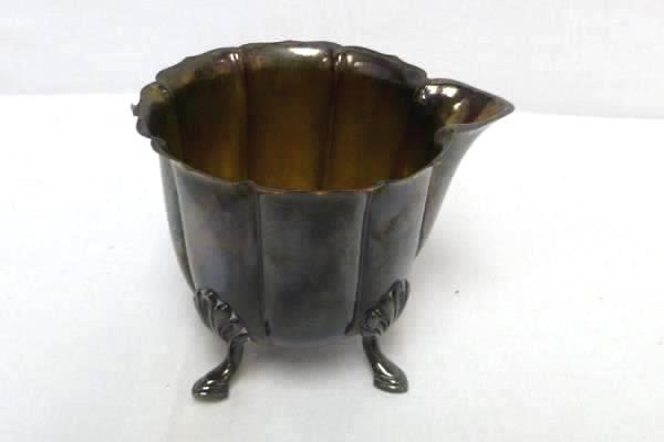 Vtg WM Rogers Silverplated Footed Creamer & Sugar with a Small Serving Tray