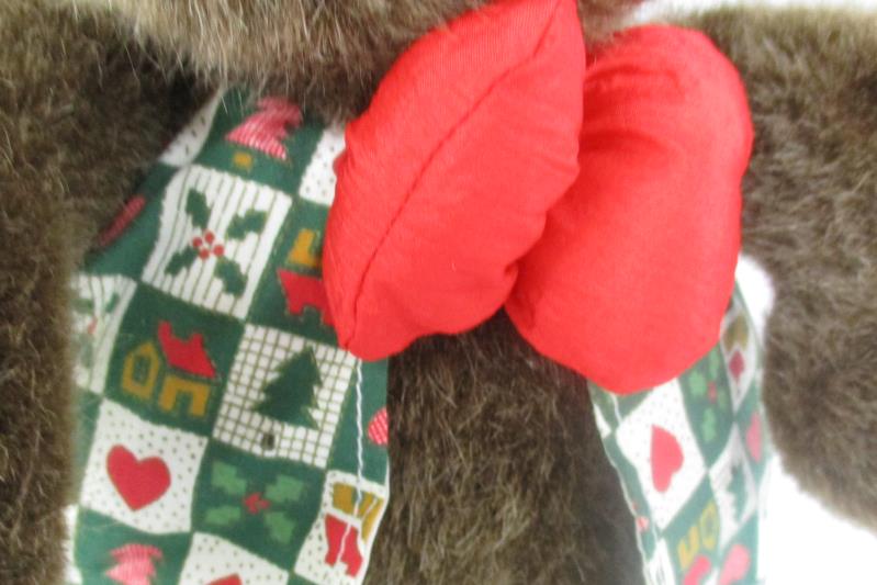 1996 Plush Moose Christmas Hearts International Silver Company Stuffed Animal