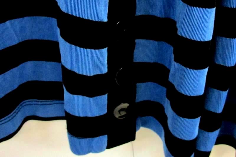 Mirasol Women's Travel Knit Blouse Top Blue Black Striped Button Hem Square Sz M
