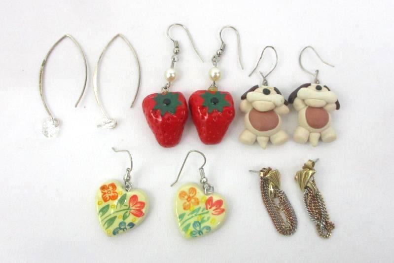 Box Of 13 Miscellaneous Jewelry Pendants Knickknacks Watch Earrings