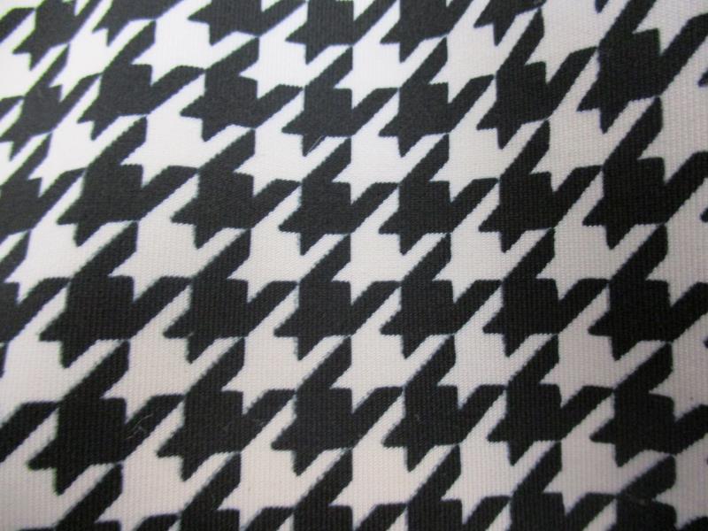Cotton On Women's Australian Houndstooth Pleated Skirt Polyester Blend Sz M