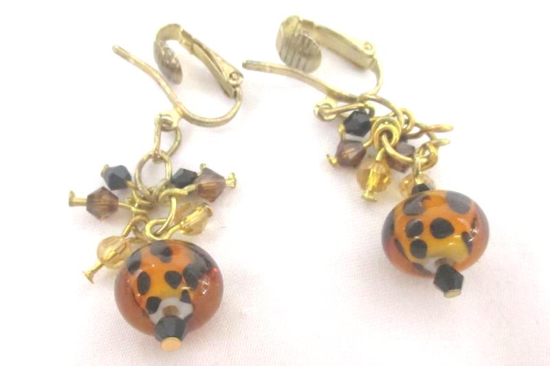Clip On Earring and Heart Pendant Necklace Set Spotted Glass Beads Gold Tone