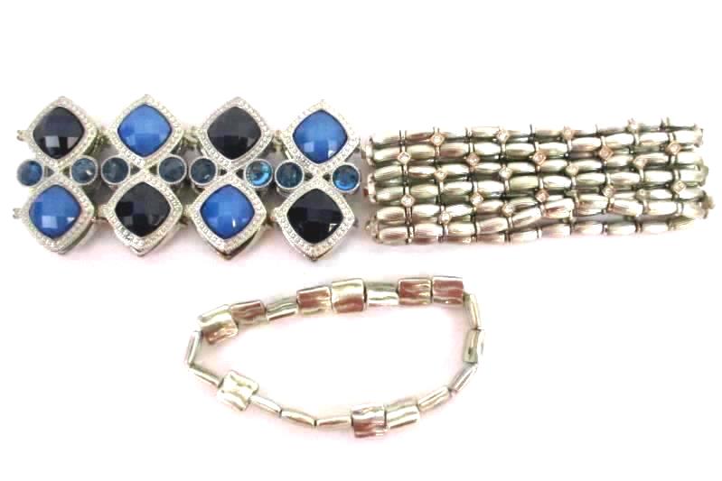 Lot of 3 Women's Elastic Beaded Bracelets Stretch Silver Tone Blue Rhinestone