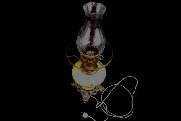 Hedco Inc. 3 Way Electric Hurricane Shape Vintage Parlor Lamp