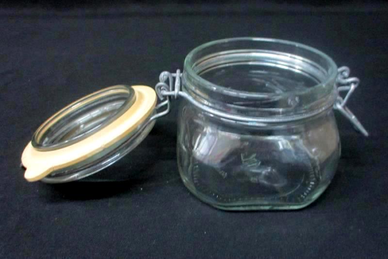 Clear Fidneza Half Liter Glass Jar With Metal Bail Italy