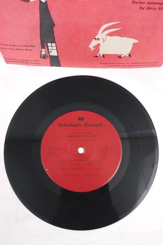 Vintage 7" Vinyl Record I Know an Old Lady Alan Mills Scholastic Records 1624