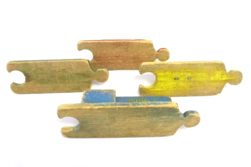 Vintage 50s Wooden Playskool Children's Train 4 Connecting Pieces Colorful Paint