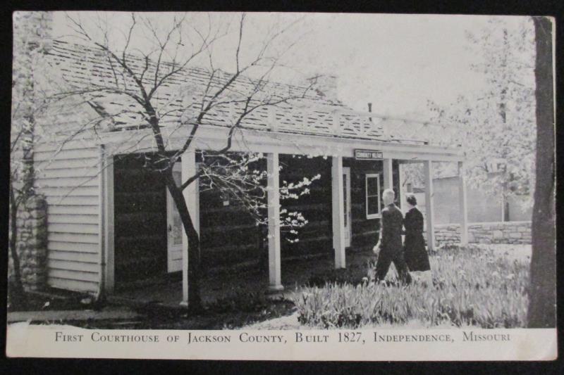 Vintage 1945 RPPC 1st Courthouse Jackson County MO 1ct Right Face Washington