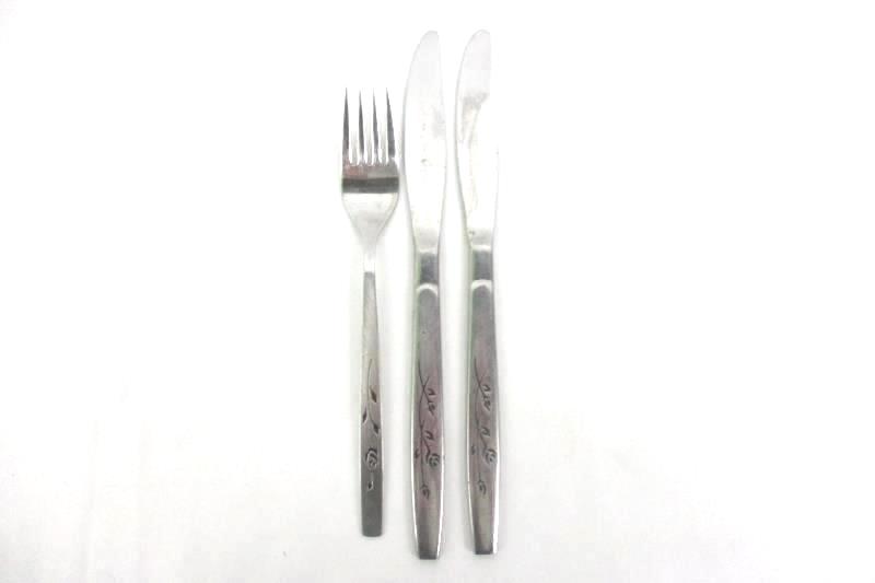 Vintage Regent Spring Breeze Stainless Replacement Pieces 2 Knives 1 Dinner Fork
