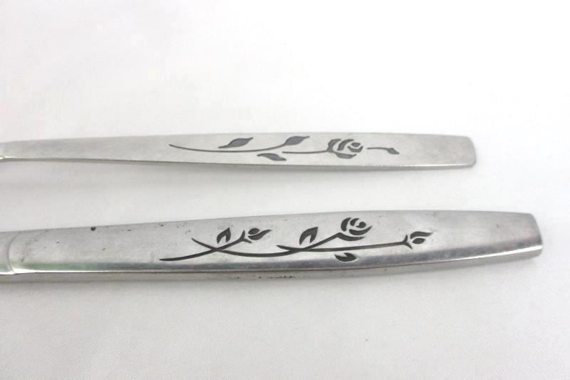 Vintage Regent Spring Breeze Stainless Replacement Pieces 2 Knives 1 Dinner Fork