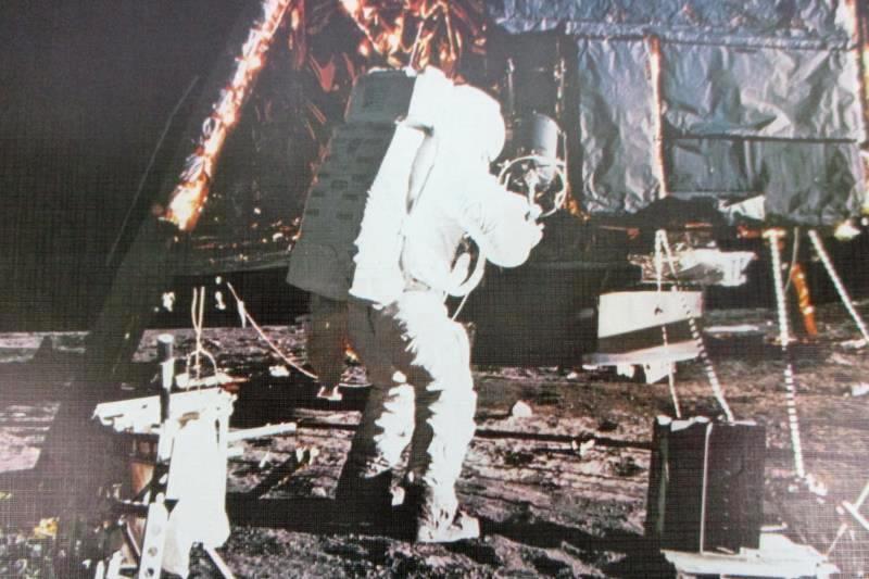 Apollo 12 Historical Print Astronaut At Quadrant II Descent Stage 8 1/2 x 11in