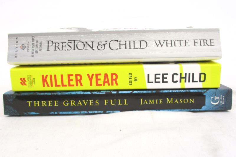 Lot of 3 Mystery Paperback Novels Killer Year White Fire Three Graves Full
