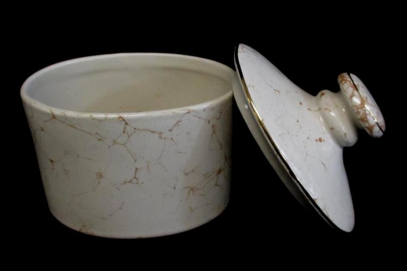 Springs Covered Jar Natural Porcelain Ivory Marbled Gold Trim Lidded Dish Taiwan