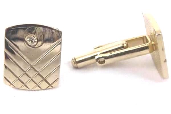 Lot of 3 Gold Tone Men's Cufflinks Plus Matching Tie Clip Elegant Fashion