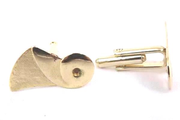 Lot of 3 Gold Tone Men's Cufflinks Plus Matching Tie Clip Elegant Fashion